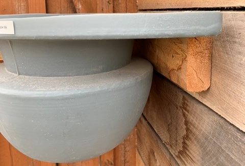 No Spill Horse Ball Corner Feeder - Image 4